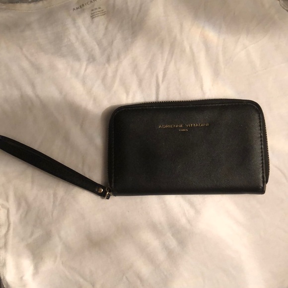 Adrienne Vittadini Studio - Picture 1 of 4